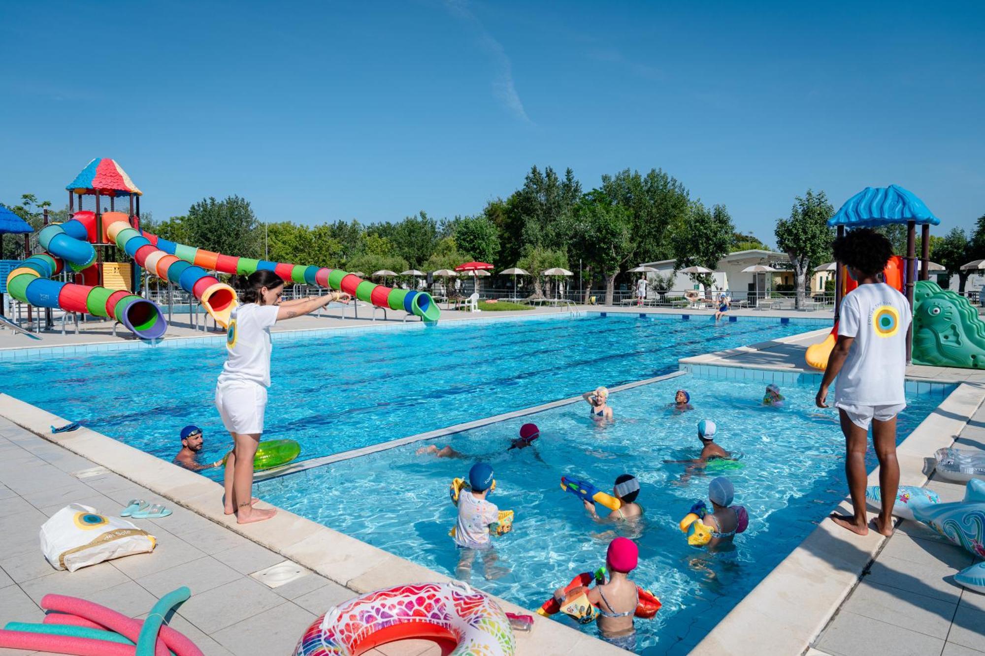 فندق Club Del Sole Stork Family Collection جوليانوفا المظهر الخارجي الصورة